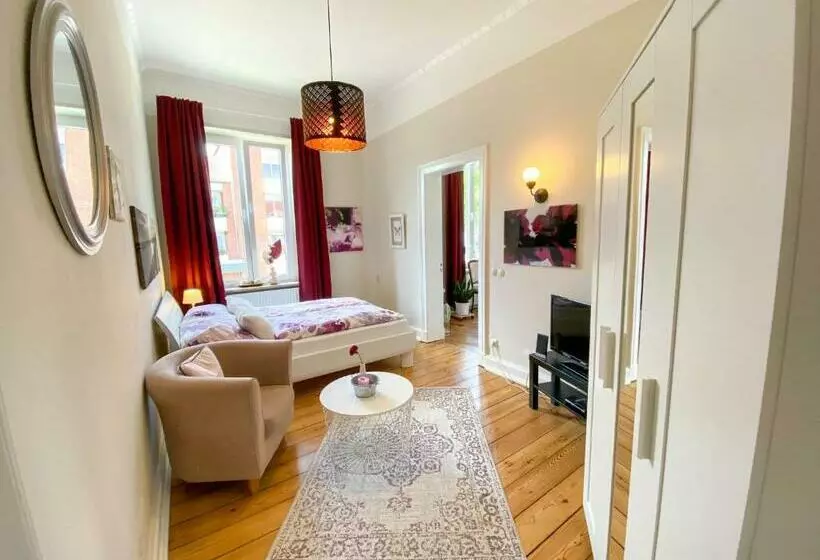 Majatalo Villa Hanseart Lübeck   Privatzimmer In Zentraler Lage