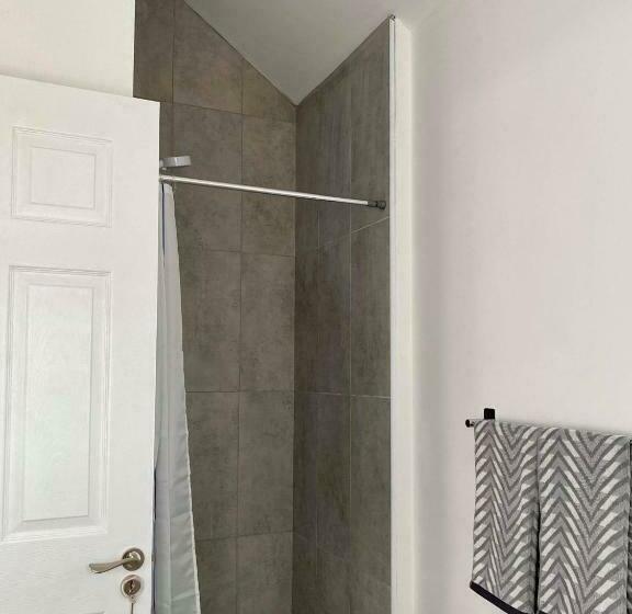 Room 2 Camp Street B&b & Self Catering