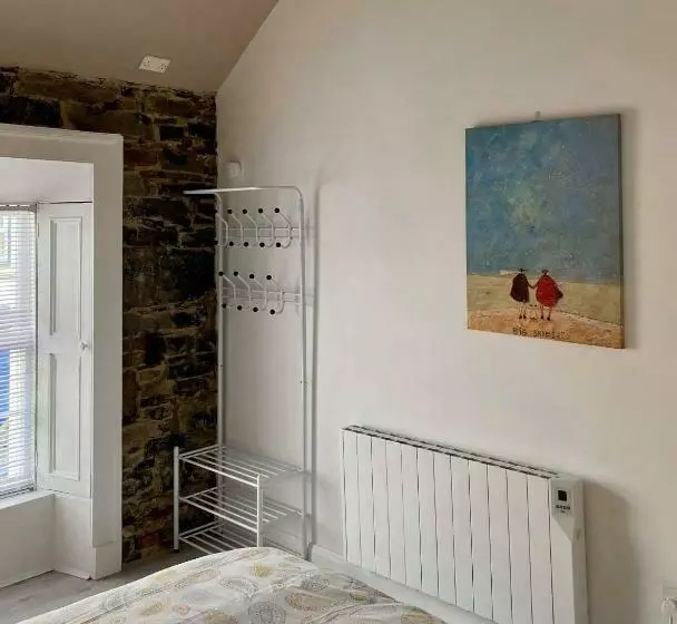 Room 2 Camp Street B&b & Self Catering