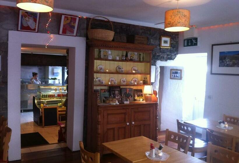 Room 2 Camp Street B&b & Self Catering