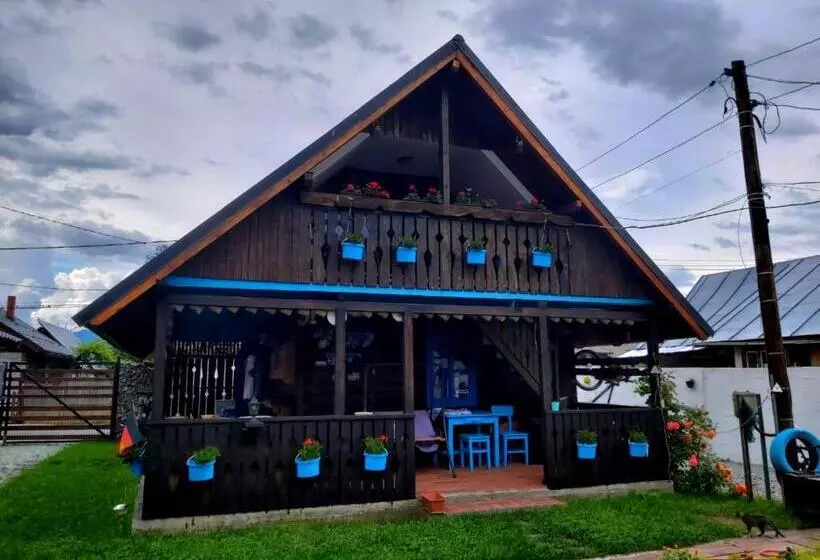 Retkeilymaja Casa Toth