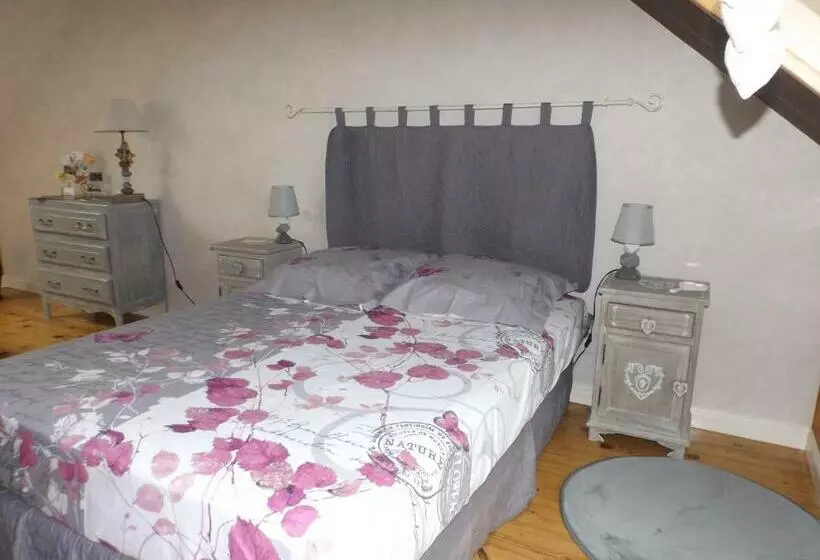 Aamiaismajoitus (B&B) Les Eléphants Bleus