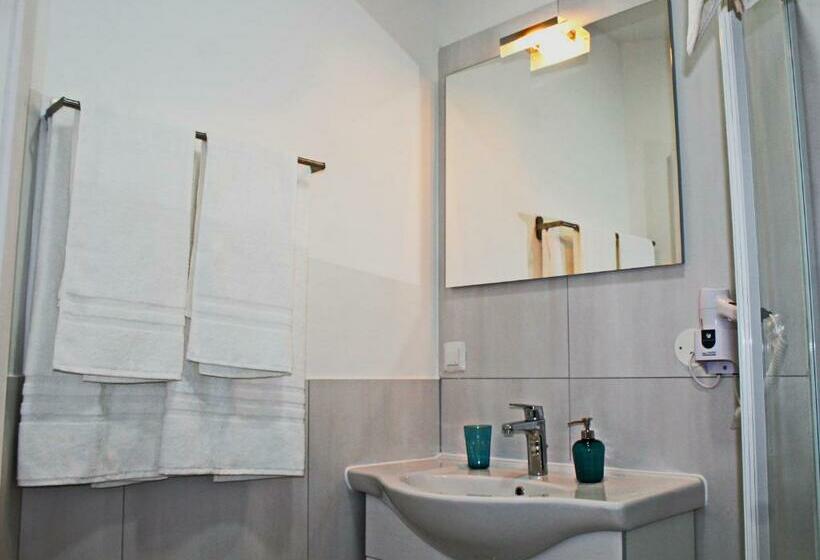 膳宿费 Catalleya Haus