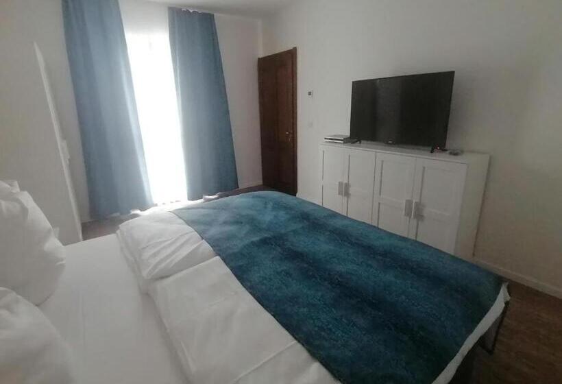 膳宿费 Catalleya Haus