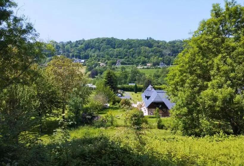 پانسیون L Herbe Haute