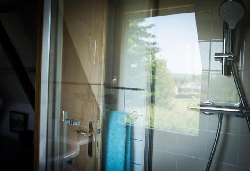 膳宿费 L Herbe Haute