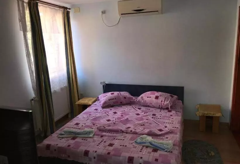 پانسیون Vila Cristina 2