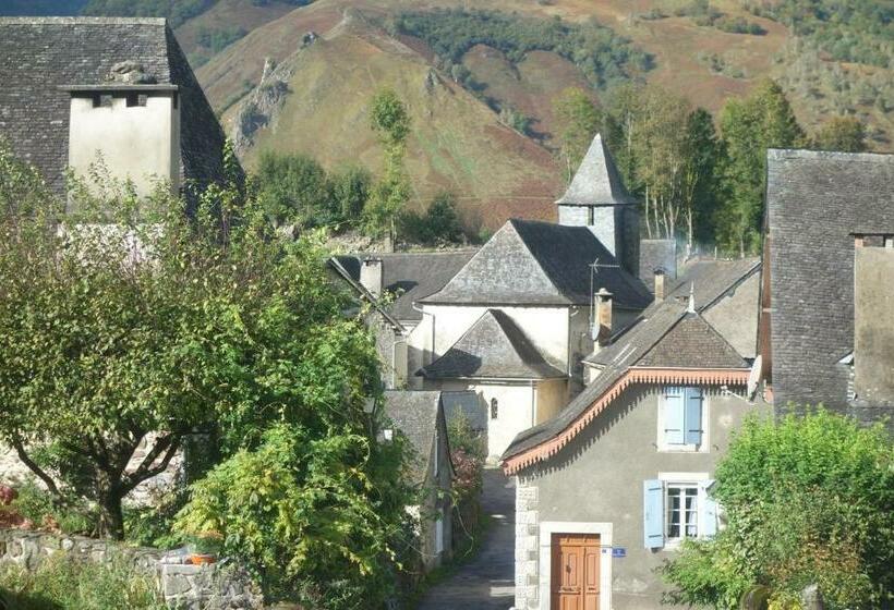 הוסטל Gîte Montagne Et Vie