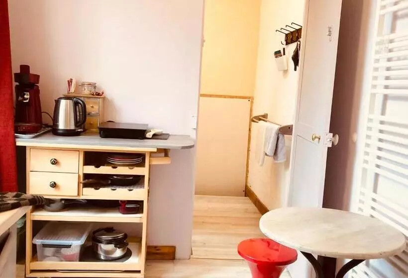 ベッドアンドブレックファースト Chambre Studio Le 42
