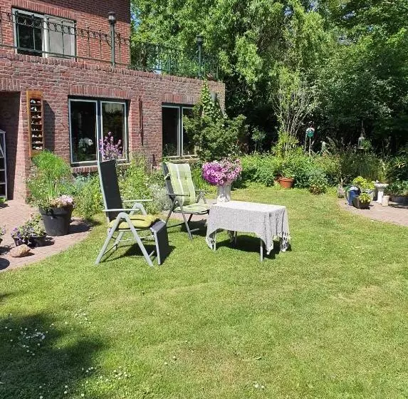 Aamiaismajoitus (B&B) De Vliegende Vlinder