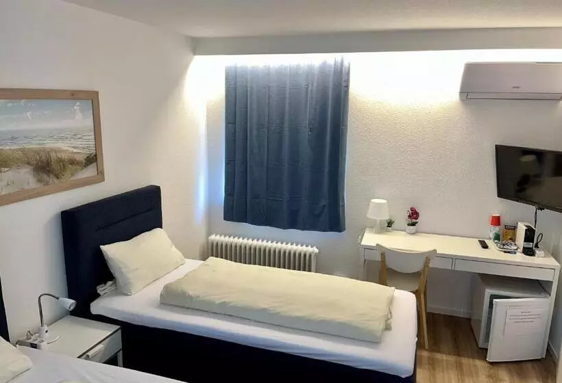 Aamiaismajoitus (B&B) Gästehaus Rheinstetten Forchheim