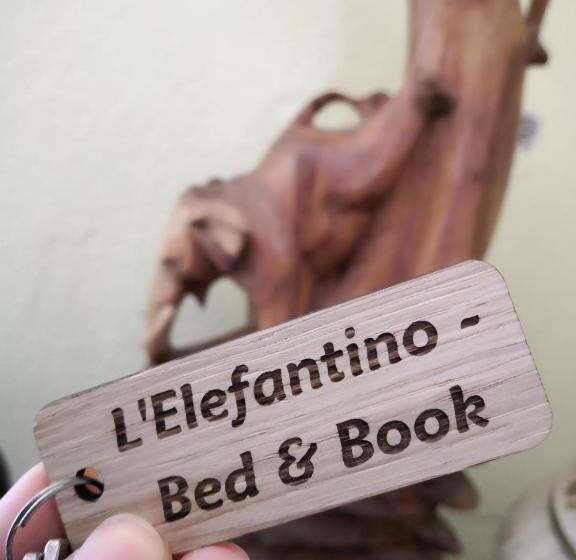ベッドアンドブレックファースト L Elefantino Bed And Book