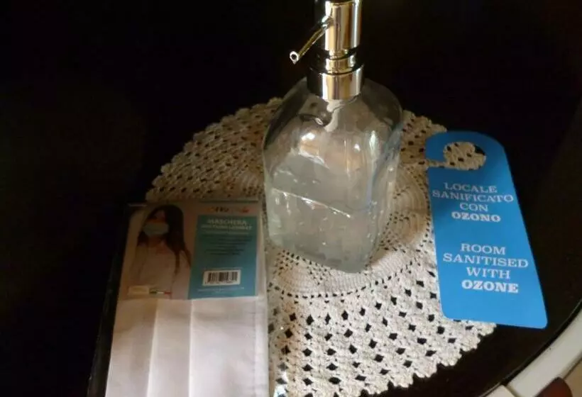 Aamiaismajoitus (B&B) L Elefantino   Bed And Book