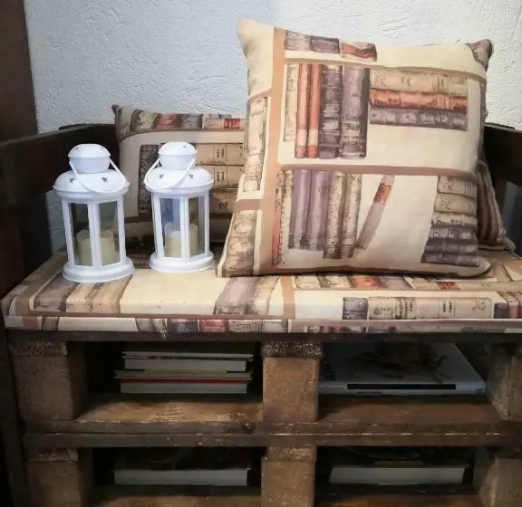 Aamiaismajoitus (B&B) L Elefantino   Bed And Book