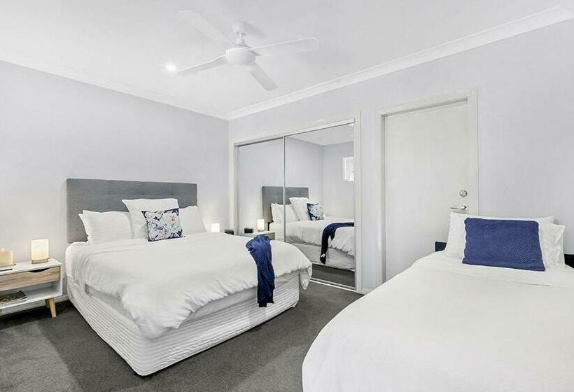 Bed and Breakfast Mala Retreat, Shiraz Suite 5 Star Immaculate And Comfortable