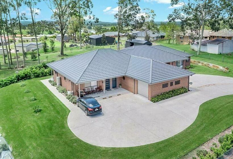 Bed and Breakfast Mala Retreat, Shiraz Suite 5 Star Immaculate And Comfortable