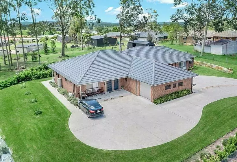 Aamiaismajoitus (B&B) Mala Retreat, Shiraz Suite 5 Star Immaculate And Comfortable