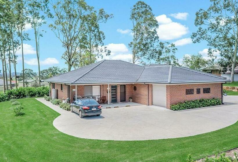 Bed and Breakfast Mala Retreat, Shiraz Suite 5 Star Immaculate And Comfortable