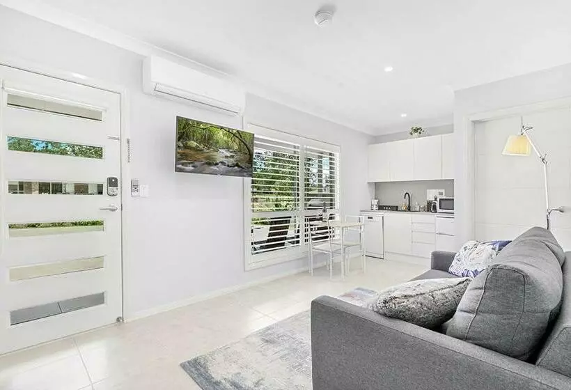 Aamiaismajoitus (B&B) Mala Retreat, Shiraz Suite 5 Star Immaculate And Comfortable