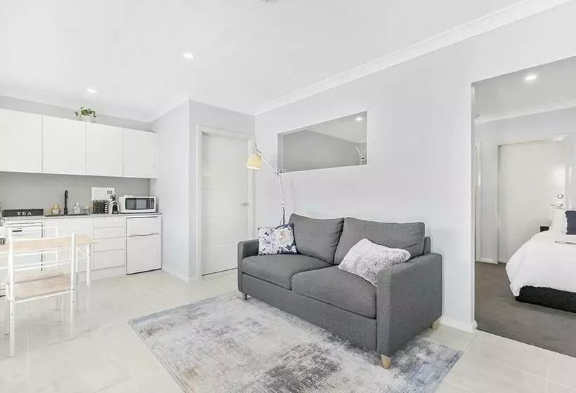 Aamiaismajoitus (B&B) Mala Retreat, Shiraz Suite 5 Star Immaculate And Comfortable