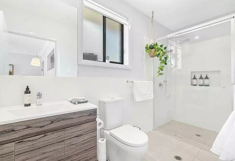 Aamiaismajoitus (B&B) Mala Retreat, Shiraz Suite 5 Star Immaculate And Comfortable