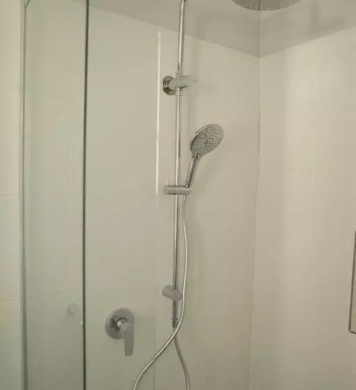 Aamiaismajoitus (B&B) Mala Retreat, Shiraz Suite 5 Star Immaculate And Comfortable