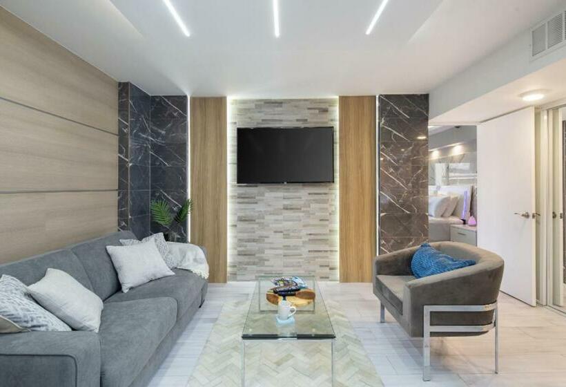 Executive Hotel Suite Downtown Free Parking