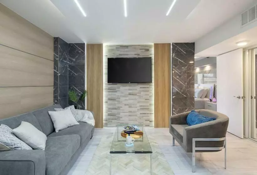 Executive Hotel Suite Downtown Free Parking