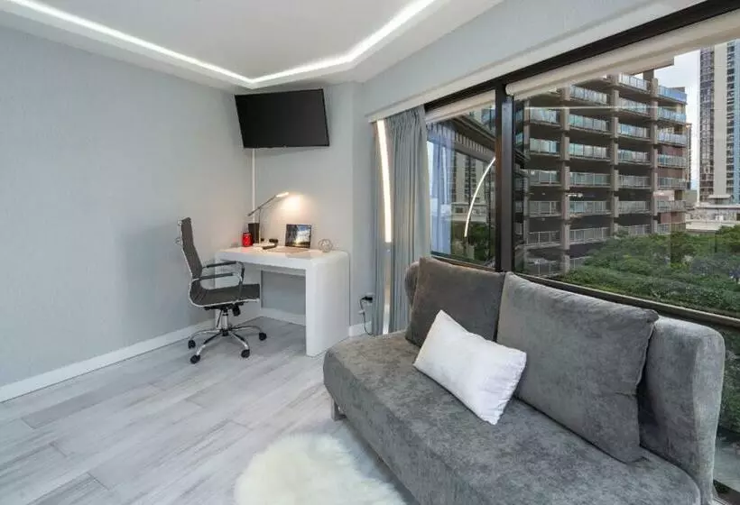 Executive Hotel Suite Downtown Free Parking