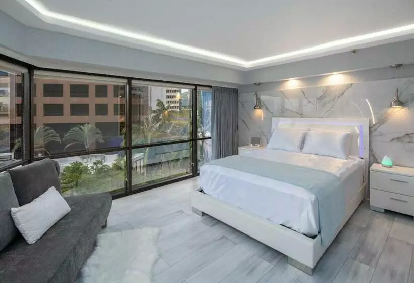 Executive Hotel Suite Downtown Free Parking