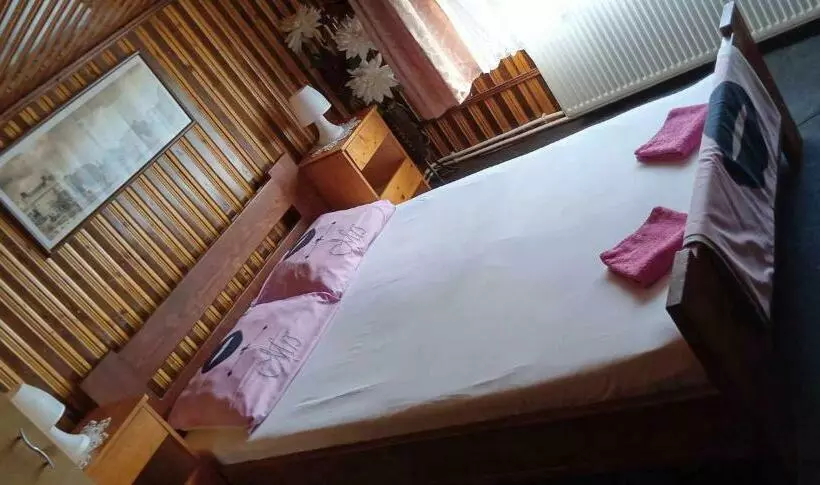 Hostel Intim 95 Ron