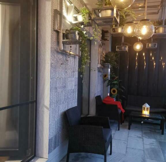 Maravali Seaview Mamaia