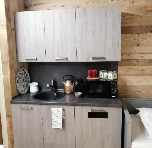 ペンション Fiocco Di Neve