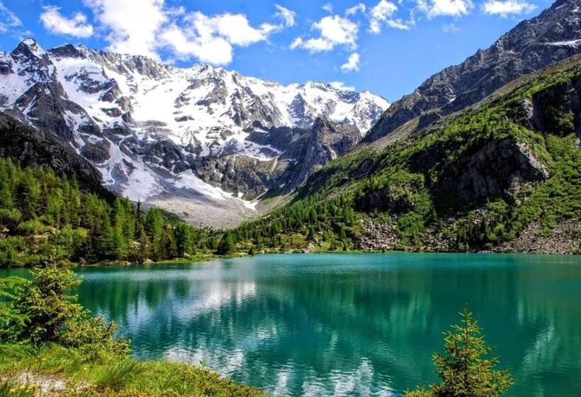 ペンション Fiocco Di Neve