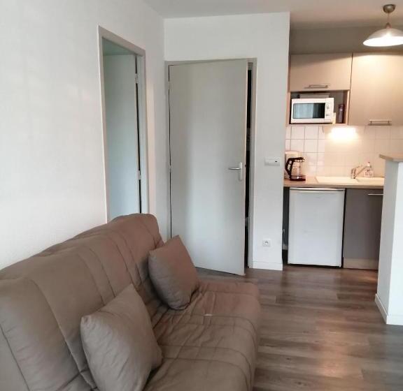 住宿加早餐 Le Fleurhon 11 D Honfleur, T2 En Résidence Avec Piscine, Wifi Et Parking Gratuits