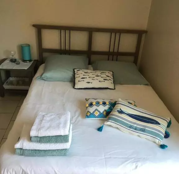 Aamiaismajoitus (B&B) Le Petit Gite Bio Du Rhôny