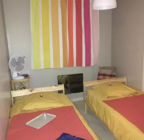 Aamiaismajoitus (B&B) Le Petit Gite Bio Du Rhôny