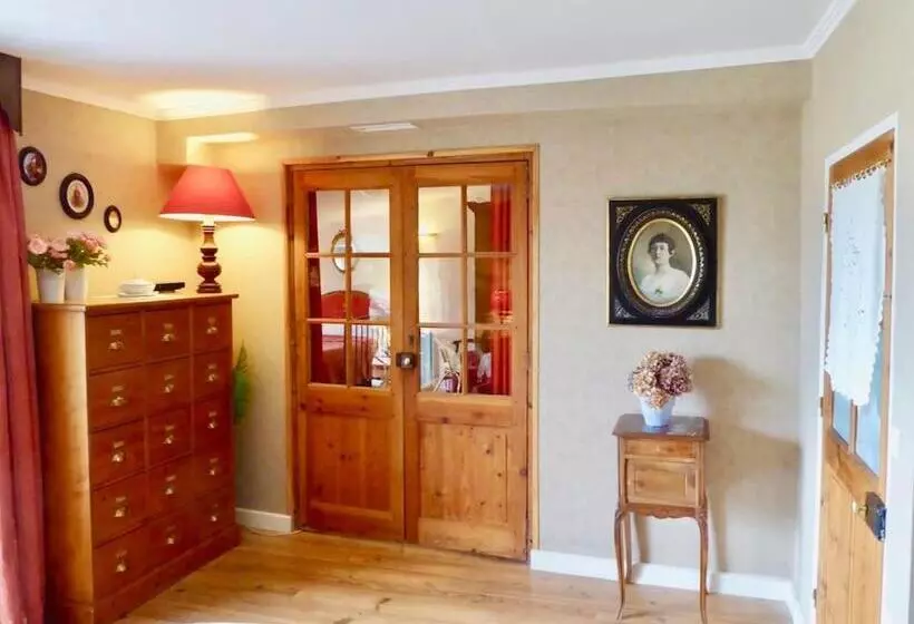 ベッドアンドブレックファースト Six Chandelles M étaient Comptées