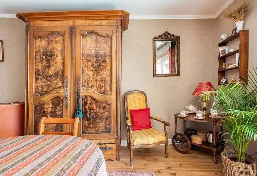 ベッドアンドブレックファースト Six Chandelles M étaient Comptées