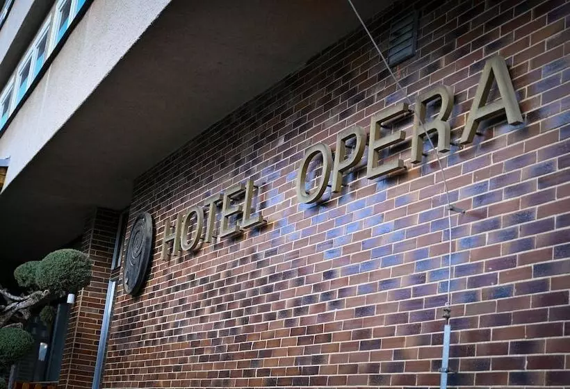 Hotelli Opera