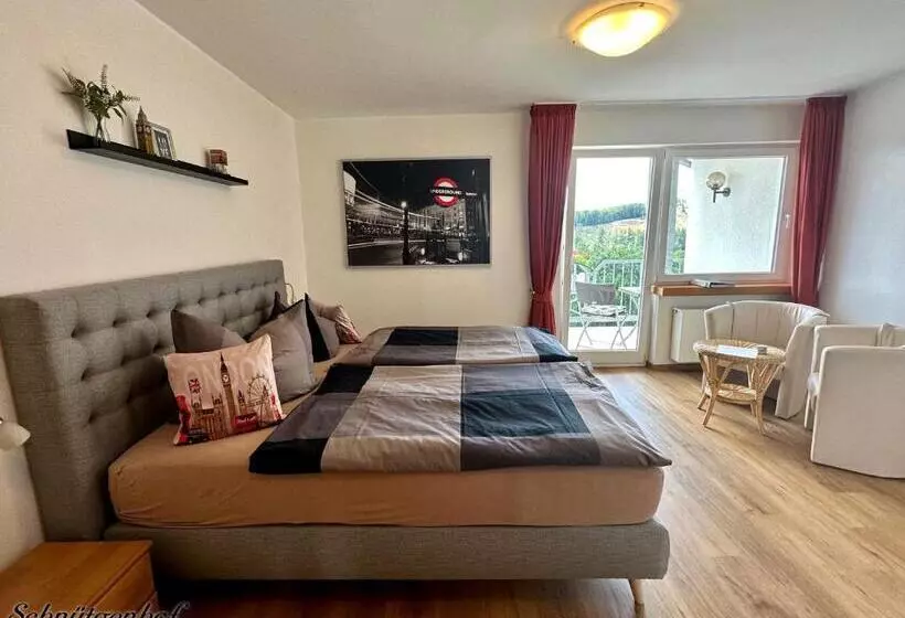 ホテル Schnütgenhof übernachtung Am Biggesee