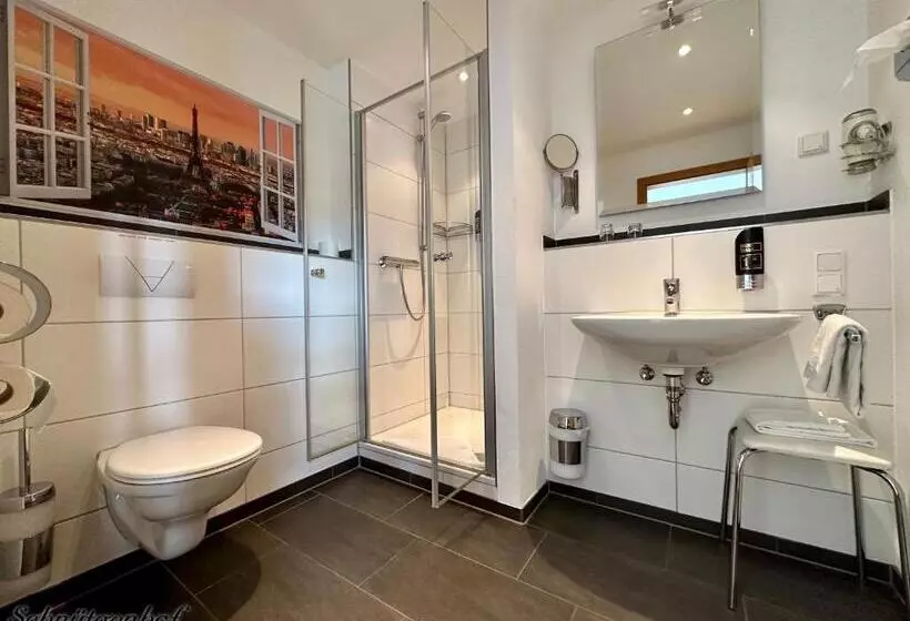 ホテル Schnütgenhof übernachtung Am Biggesee