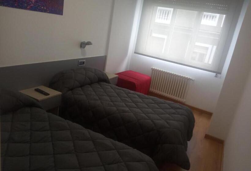 פנסיון Hostal Outarelo