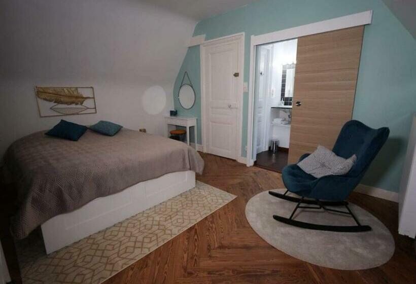 민박 Le Manoir De Louviers