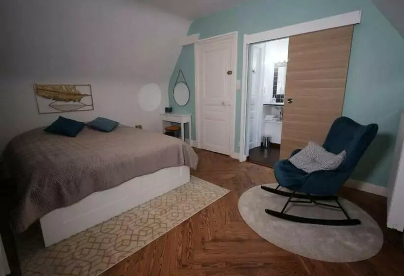 تختخواب و صبحانه Le Manoir De Louviers