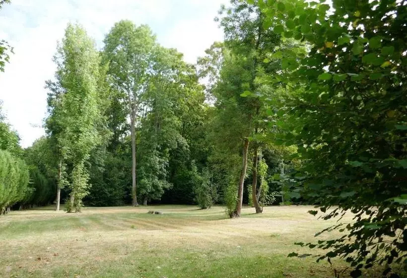 تختخواب و صبحانه Le Manoir De Louviers