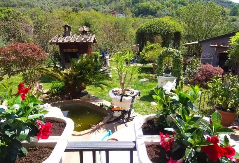 Aamiaismajoitus (B&B) Jasmine Cottage