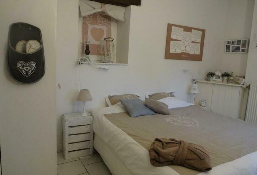 住宿加早餐  L Arbre De Vie