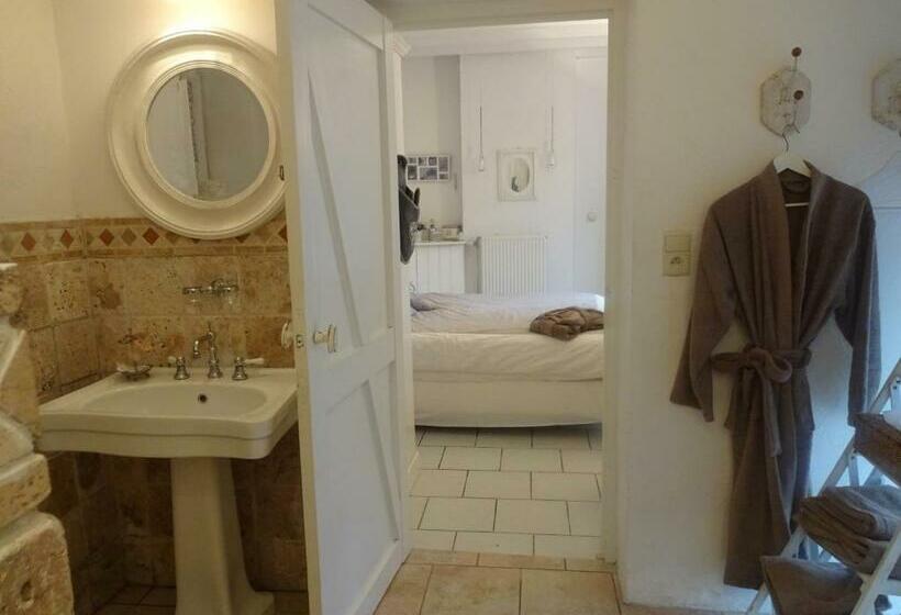 住宿加早餐  L Arbre De Vie