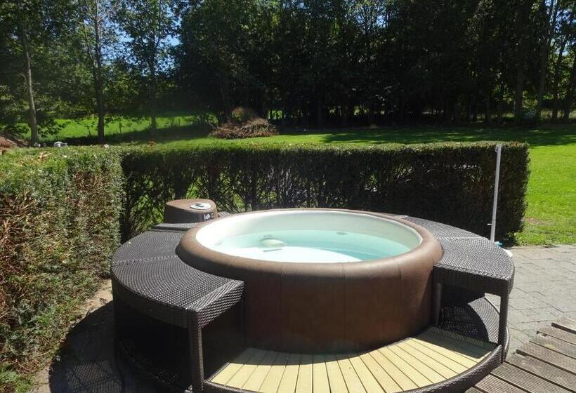 住宿加早餐  L Arbre De Vie